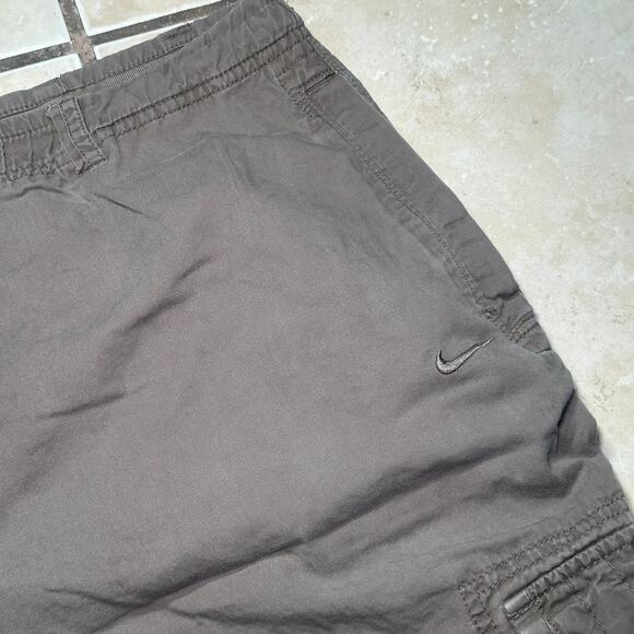 Vintage Y2K Nike The Athletic Dept. Brown Cargo Shorts Mens XXL Hiking Outdoors - Picture 2 of 11